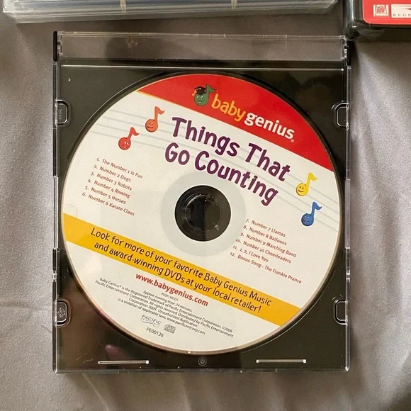 Lots of dvds for kids - Picture 6 of 12